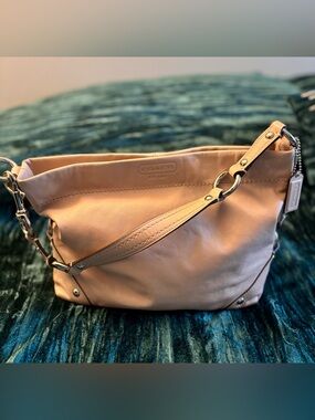 Coach Leather Shoulder Hobo Handbag Bag in Nude Blush Pink